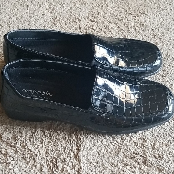comfort plus by Predictions Shoes | Flats Bundle | Poshmark
